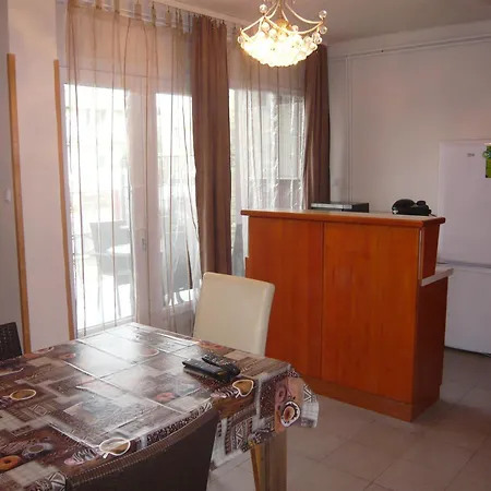 Luna Apartmanhaz Apartman